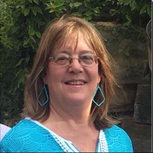 Meet your Posher, Renee